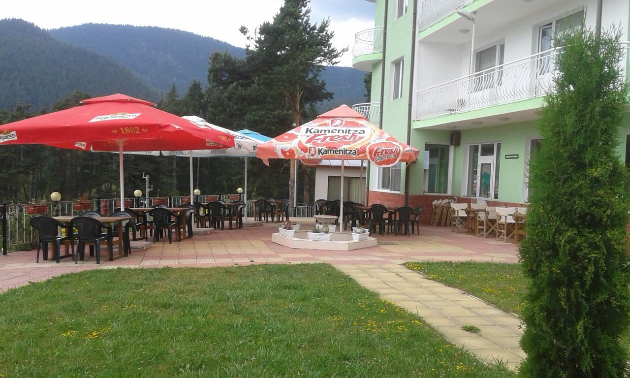 Family Hotel Panorama 서르니차 외부 사진