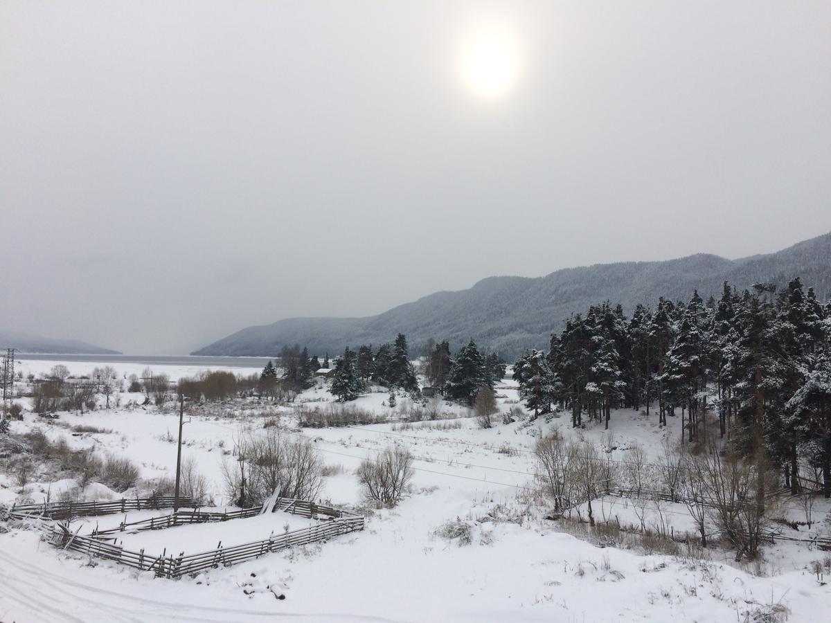 Family Hotel Panorama 서르니차 외부 사진
